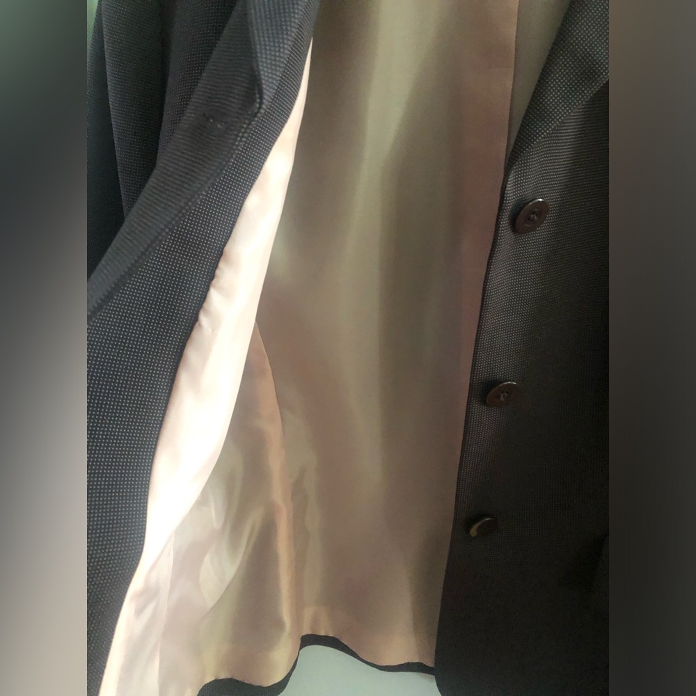 Jones Wear women’s skirt suit in chocolate and beige - Picture 4 of 13
